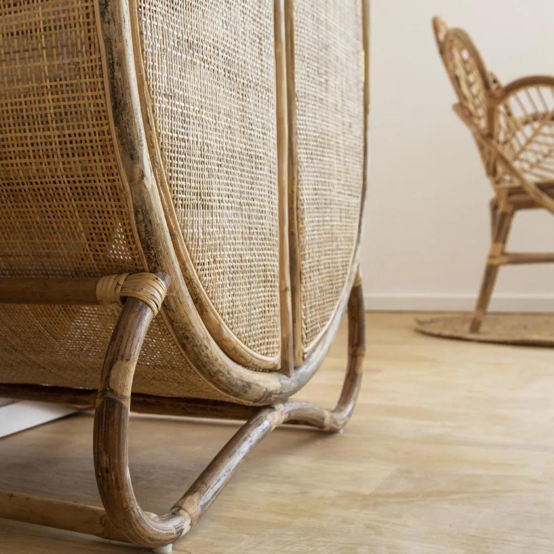 Made in Meubles Armoire<Armoire arrondie en rotin 4 étagères Rim