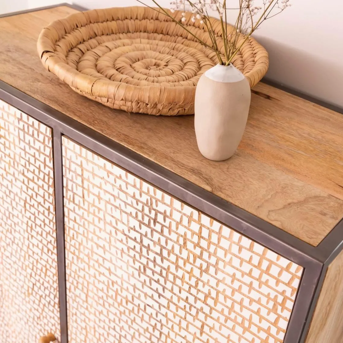 Made in Meubles Armoire<Armoire sculpté en bois de manguier et métal Luz