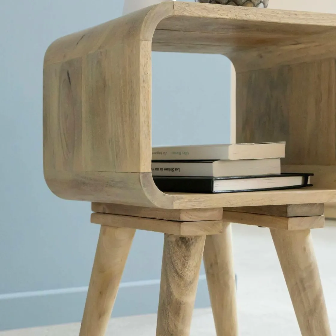 Made in Meubles Bout De Canapé & Sellette<Bout de canapé avec niche en bois de manguier Maëva