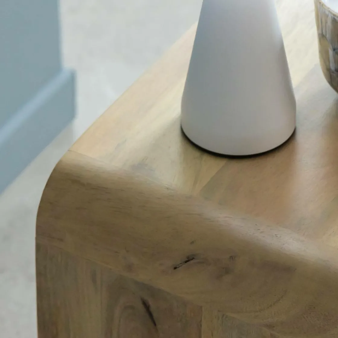 Made in Meubles Bout De Canapé & Sellette<Bout de canapé avec niche en bois de manguier Maëva