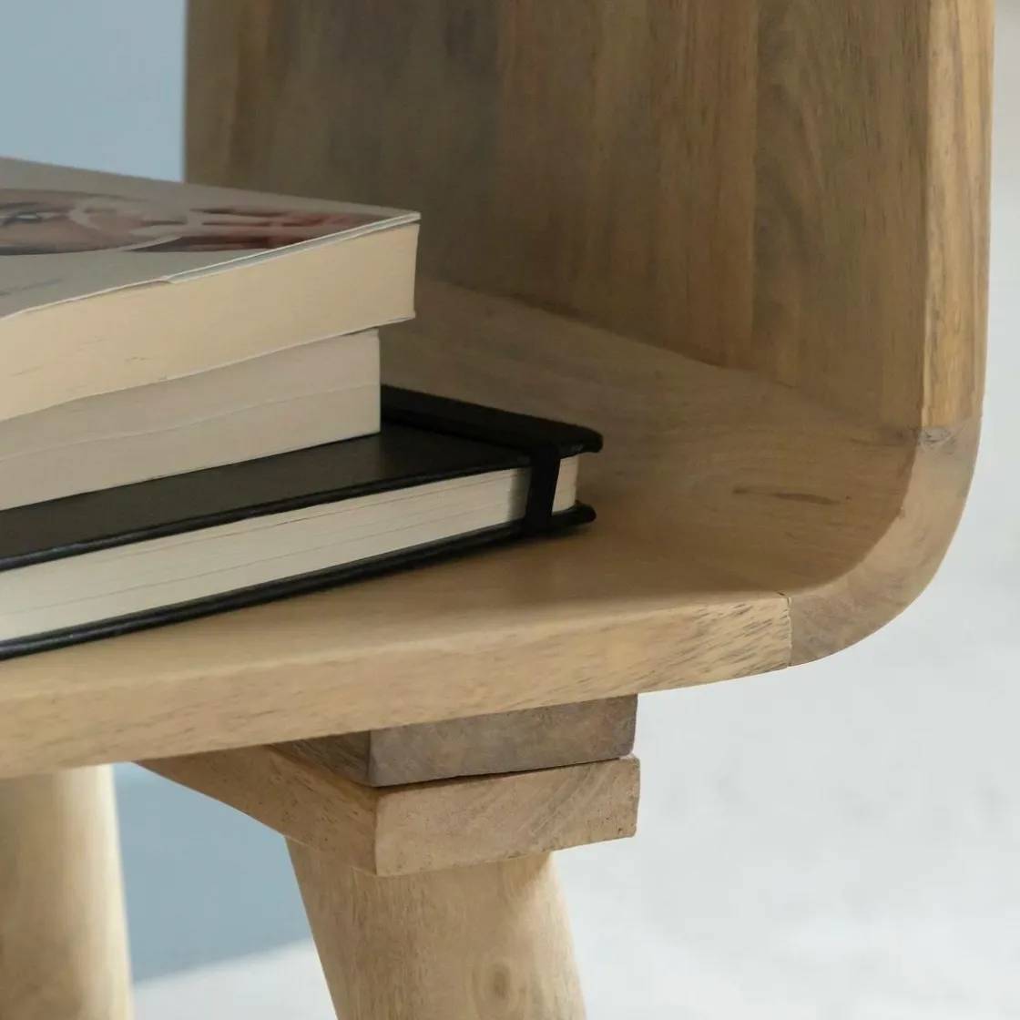 Made in Meubles Bout De Canapé & Sellette<Bout de canapé avec niche en bois de manguier Maëva