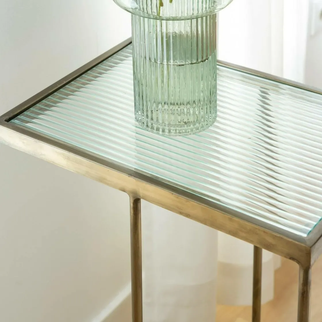 Made in Meubles Bout De Canapé & Sellette<Bout de canapé en métal doré et verre Léa