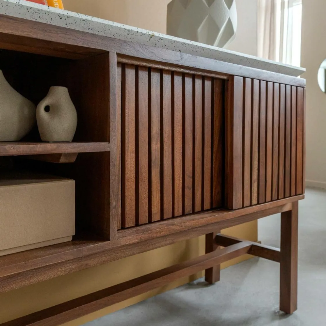 Made in Meubles Buffet|Meuble Sous Vasque<Buffet 2 portes en bois d'acacia et terrazzo Kaelis