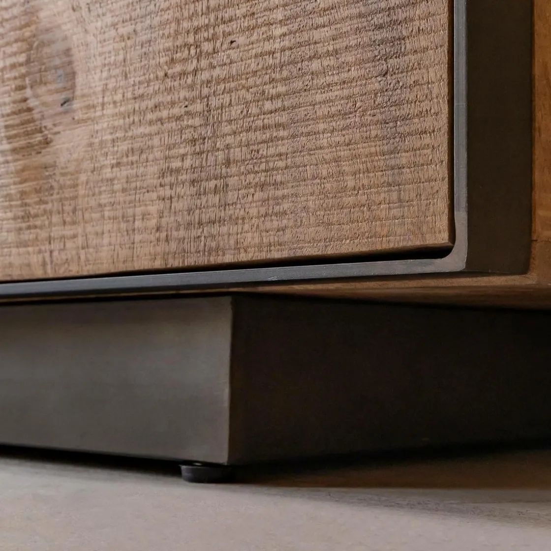 Made in Meubles Buffet<Buffet 3 portes en bois de manguier et métal Isil