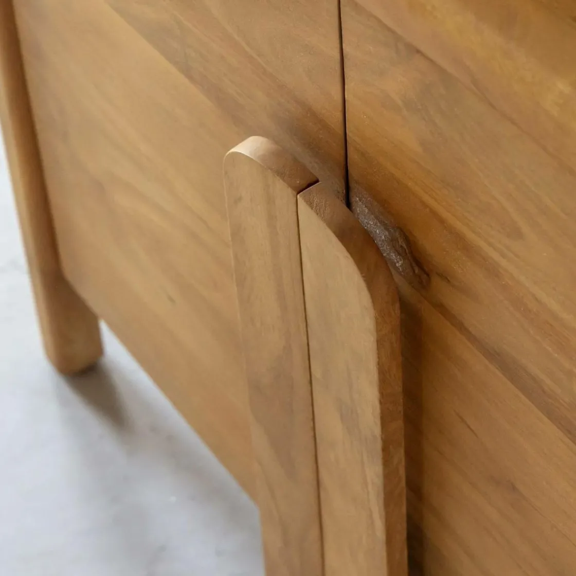 Made in Meubles Buffet<Buffet 2 portes en bois de manguier Féodor