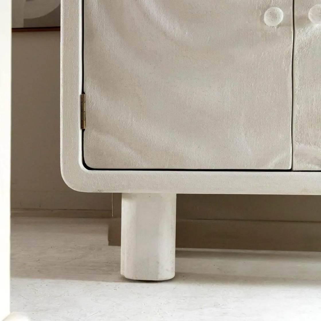 Made in Meubles Buffet<Buffet 3 portes en bois effet béton blanc Danaé