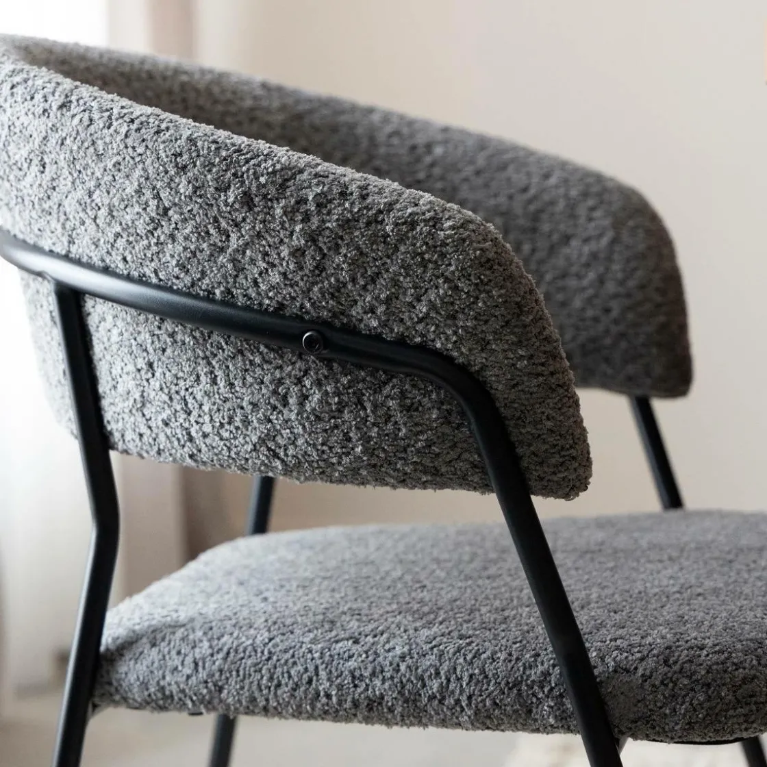 Made in Meubles Chaise<Chaise arrondie en tissu bouclette grise Kanoa (lot de 2)