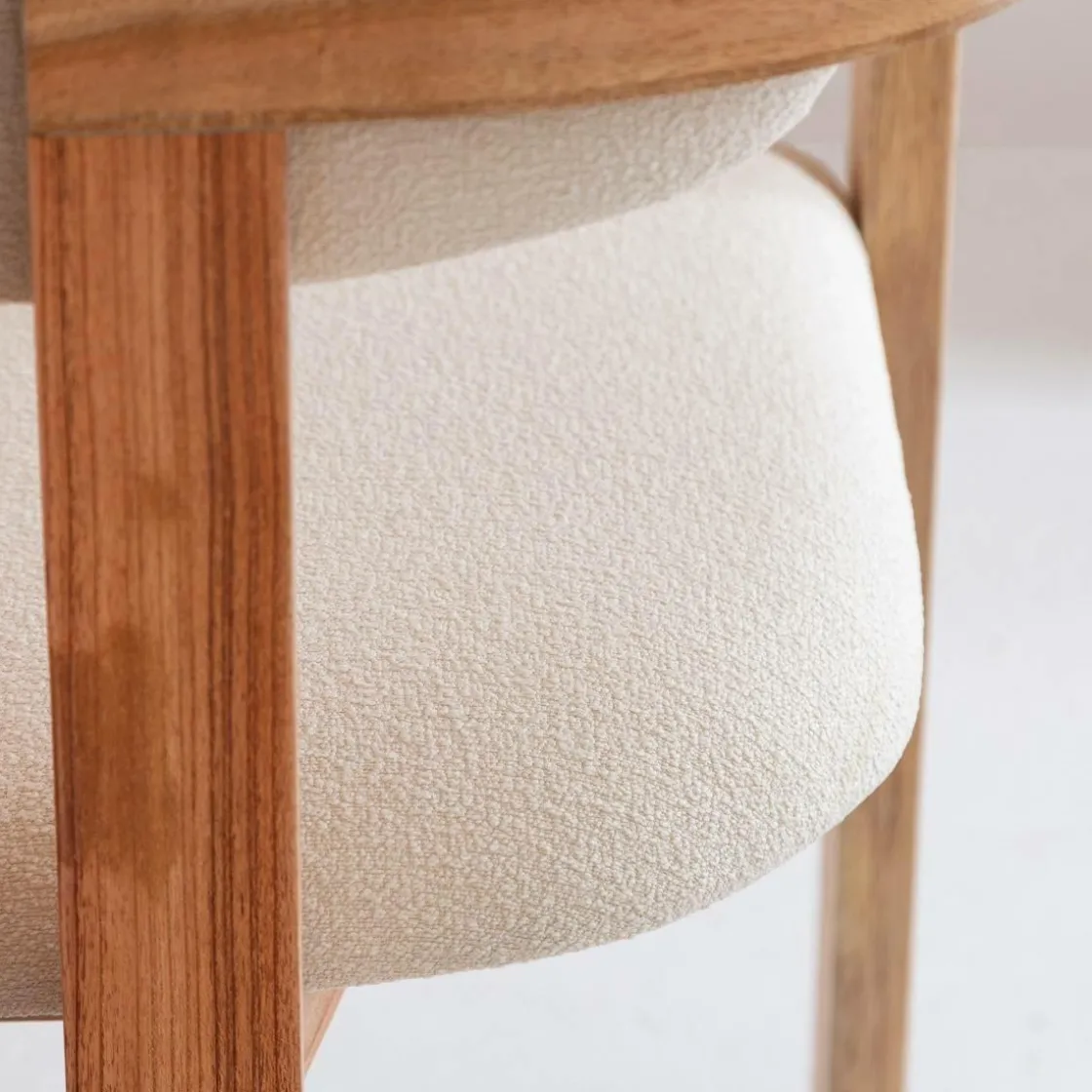 Made in Meubles Chaise<Chaise en bois de mindy et tissu bouclette Suzie (lot de 2)