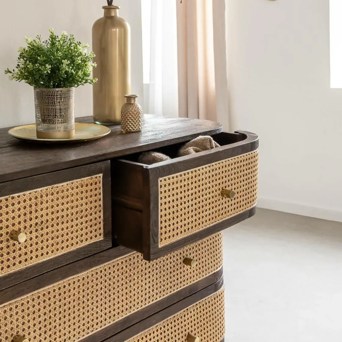 Made in Meubles Commode<Commode 4 tiroirs en bois de manguier et cannage Soren