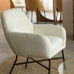 Made in Meubles Fauteuil<Fauteuil blanc en tissu bouclette Amandine