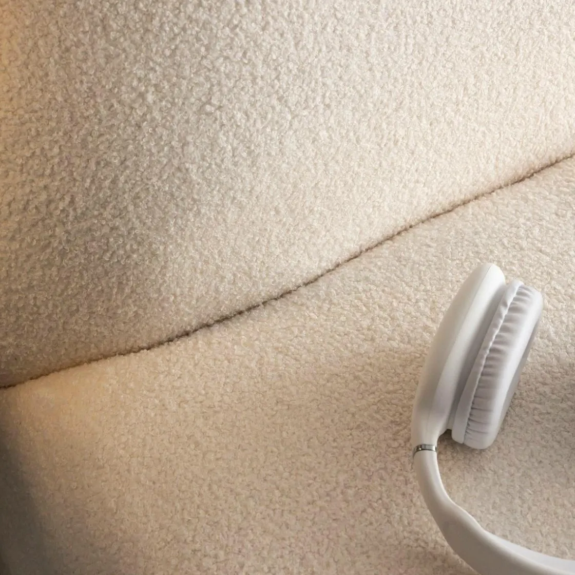 Made in Meubles Fauteuil<Fauteuil confort en tissu bouclette blanc Johanna