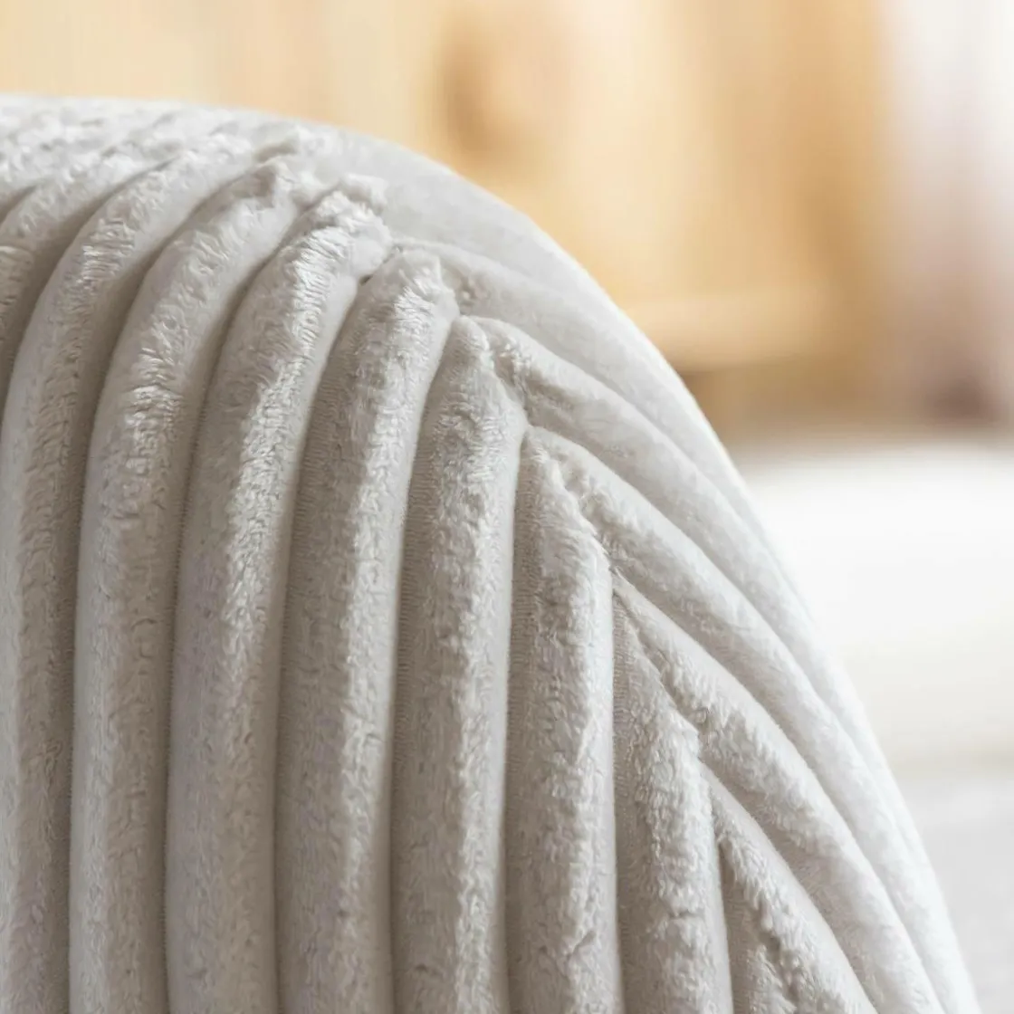 Made in Meubles Fauteuil<Fauteuil confort en velours côtelé beige écru Johanna