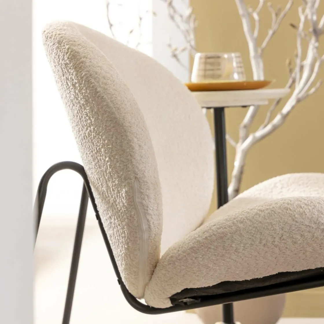 Made in Meubles Fauteuil<Fauteuil en tissu bouclette blanc Dorian