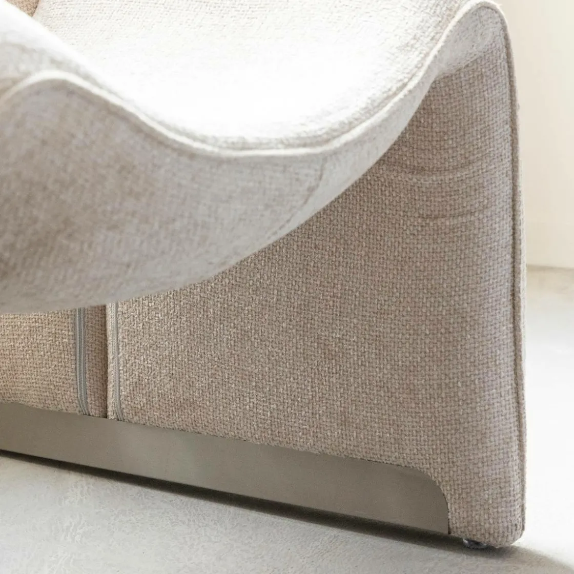 Made in Meubles Fauteuil<Fauteuil en tissu écru Théa