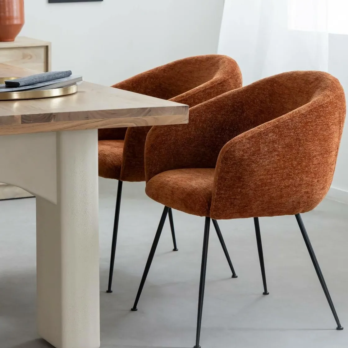 Made in Meubles Fauteuil<Fauteuil en tissu terracotta et pieds en métal Sandy