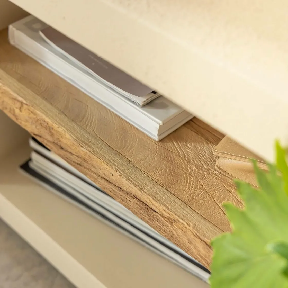 Made in Meubles Meuble Tv<Meuble TV 2 portes et 1 étagère en bois effet béton et bois recyclé Dalva