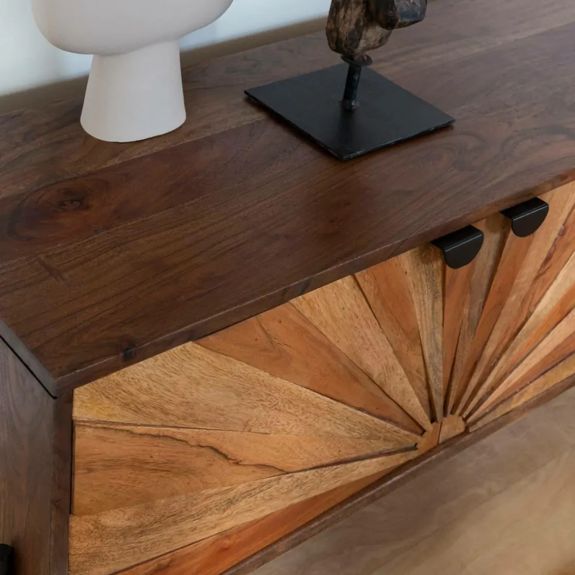 Made in Meubles Meuble Tv<Meuble TV en bois d'acacia Elvira