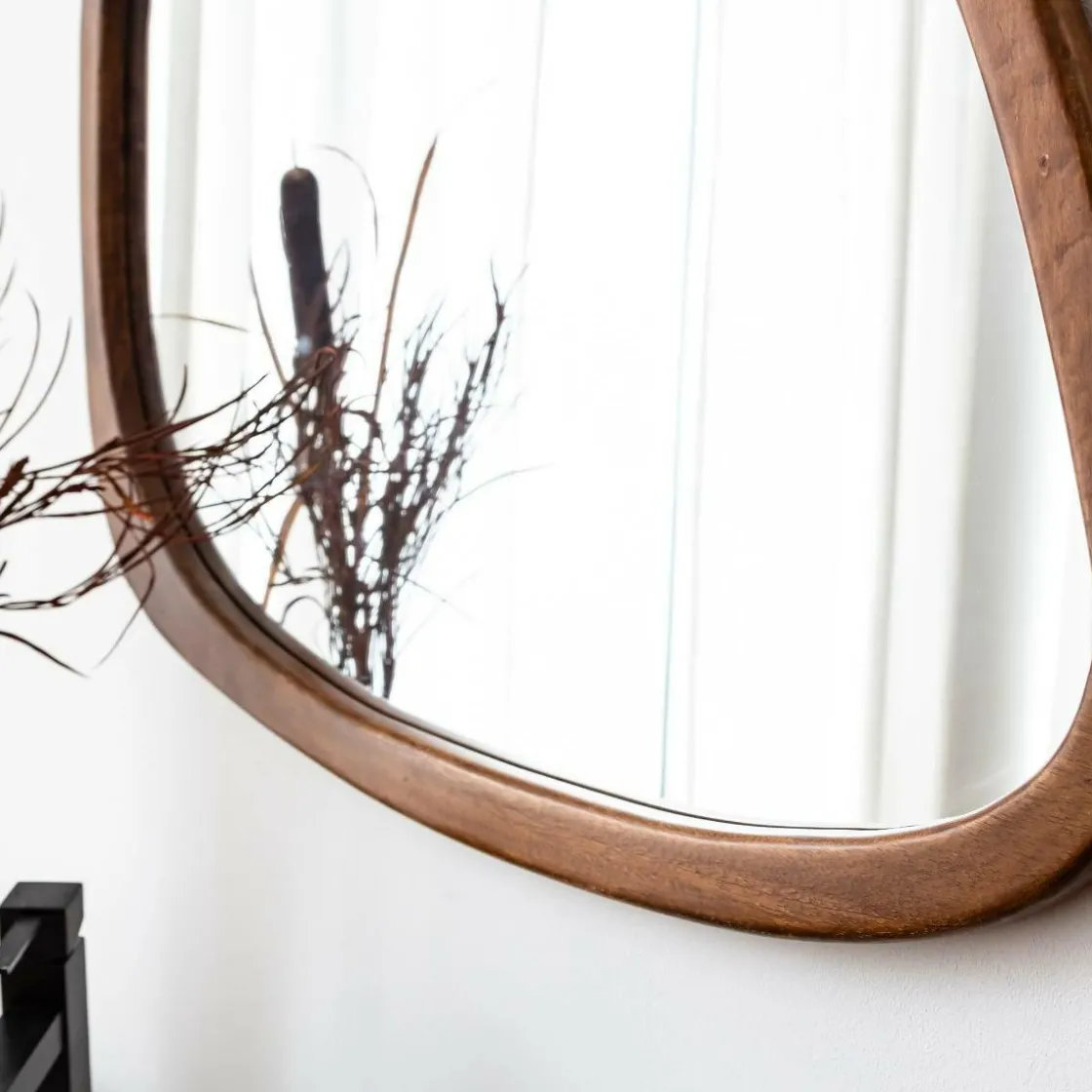 Made in Meubles Miroir|Décoration<Miroir abstrait en bois de manguier foncé Marley