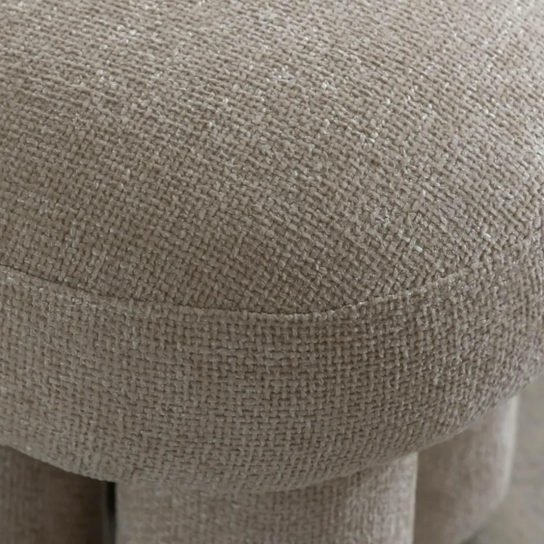 Made in Meubles Tabouret<Petit tabouret en tissu écru Toby