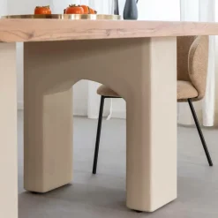 Made in Meubles Table À Manger<Table à manger en bois d'acacia et pieds en bois effet béton Dalva