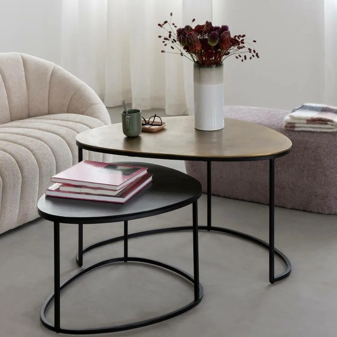 Made in Meubles Table Basse|Table Gigogne<Table basse gigogne en aluminium doré et métal noir Victoria