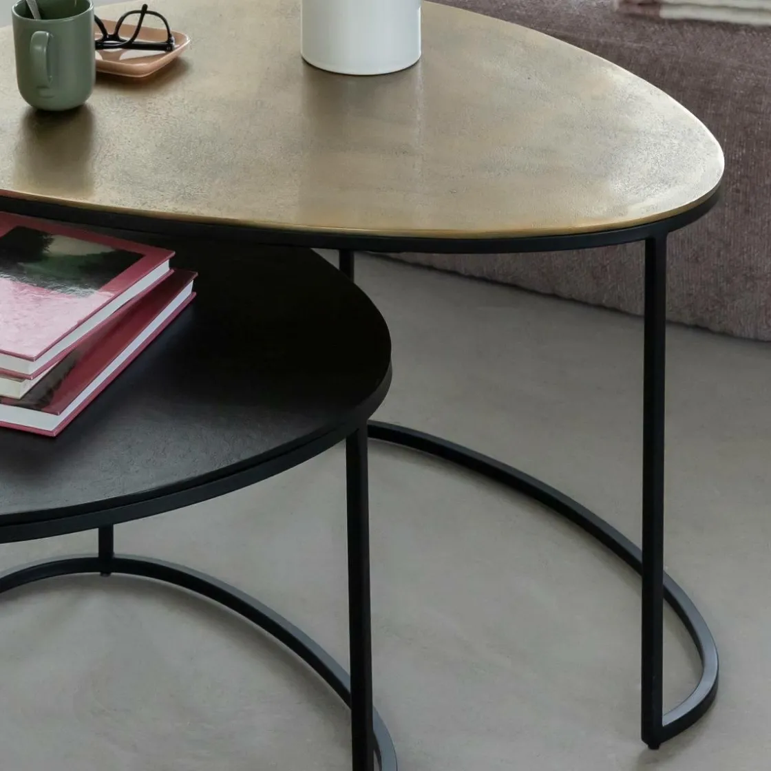 Made in Meubles Table Basse|Table Gigogne<Table basse gigogne en aluminium doré et métal noir Victoria