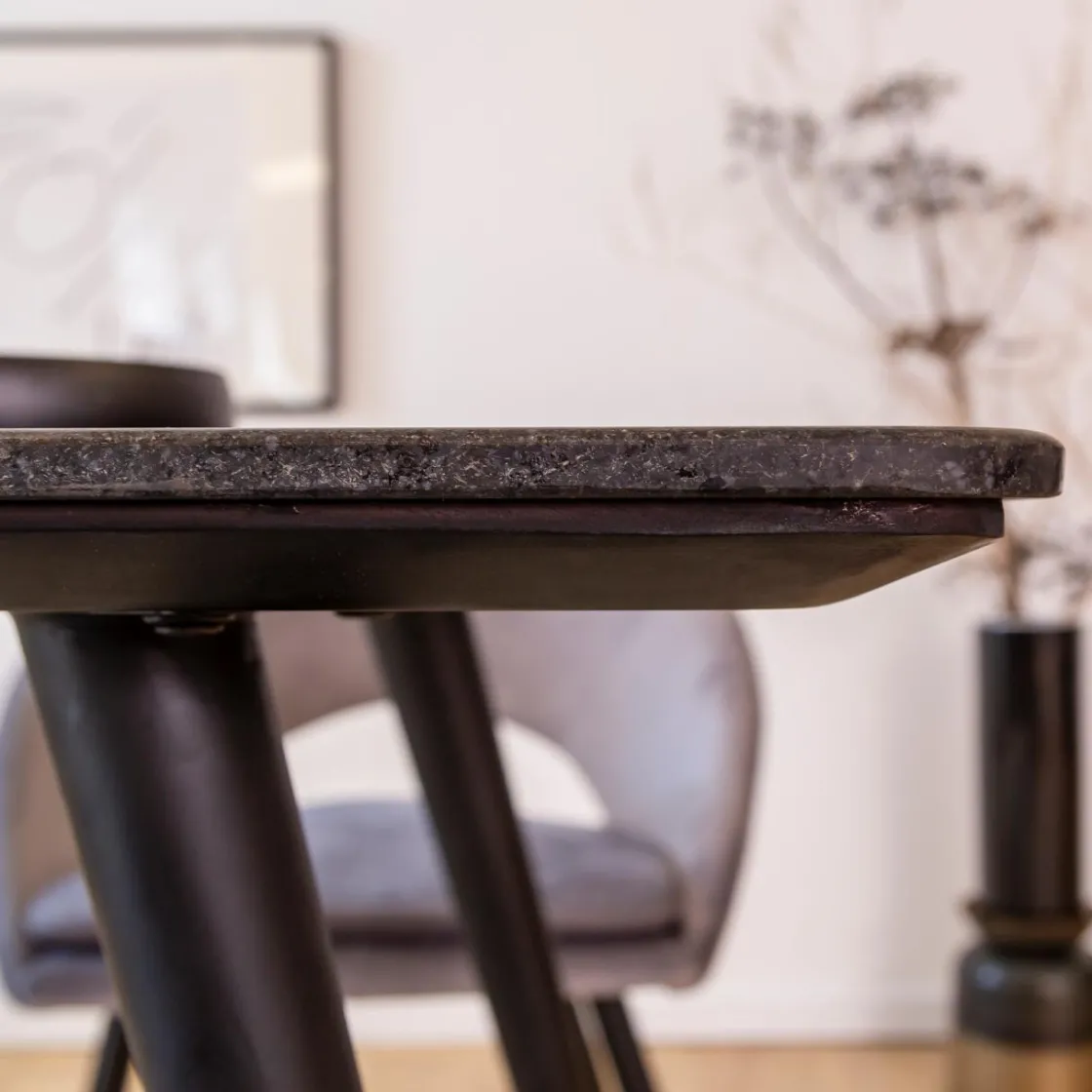 Made in Meubles Table À Manger<Table à manger avec plateau en granite noir Antonella