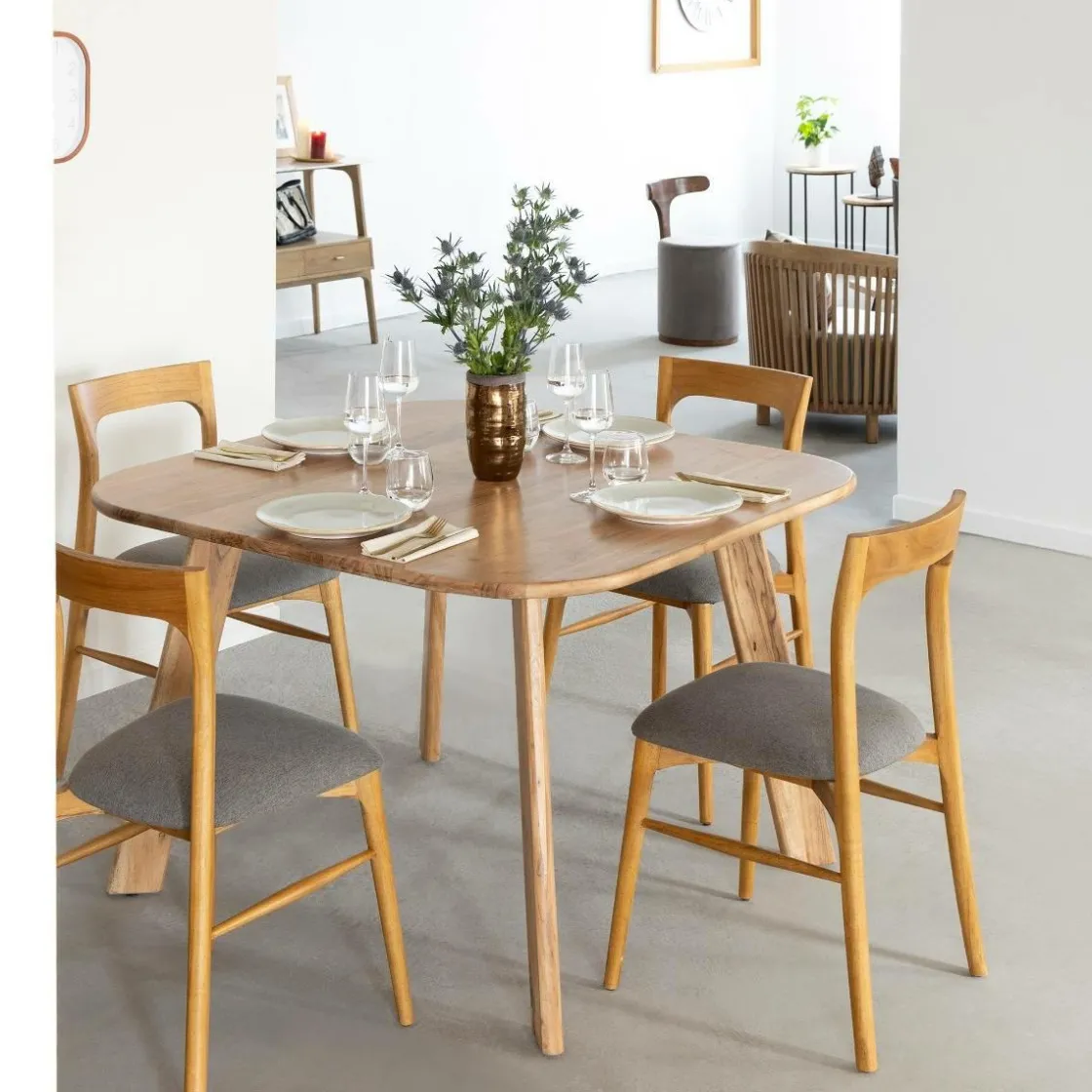 Made in Meubles Table À Manger<Table à manger en bois acacia Flora