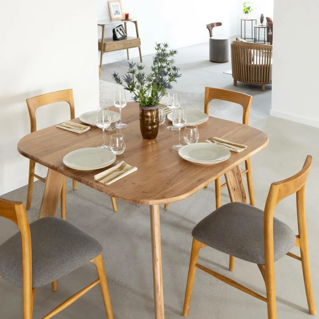 Made in Meubles Table À Manger<Table à manger en bois acacia Flora