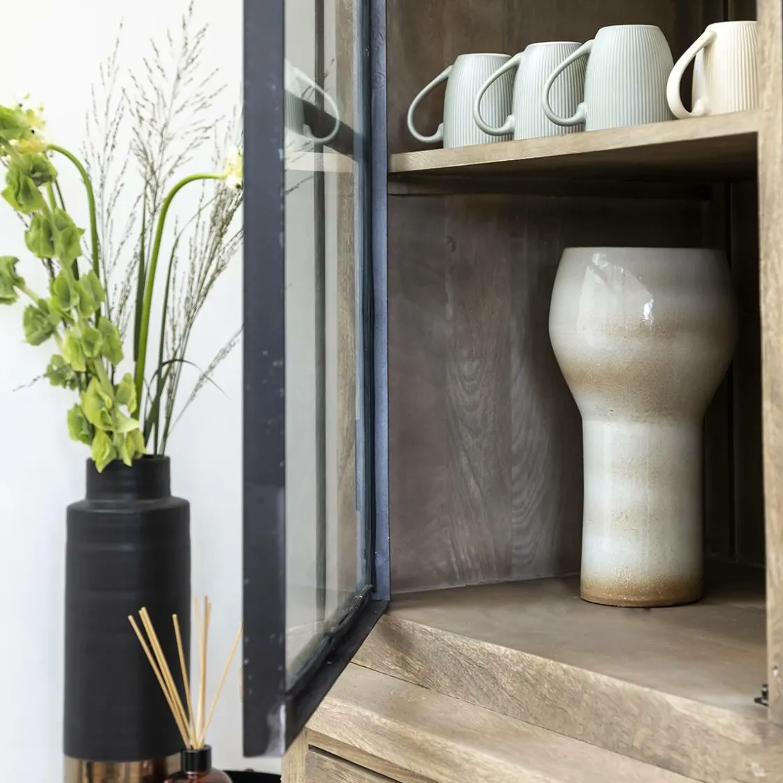 Made in Meubles Vaisselier<Vaisselier en bois de manguier brossée et métal noir Clotilde