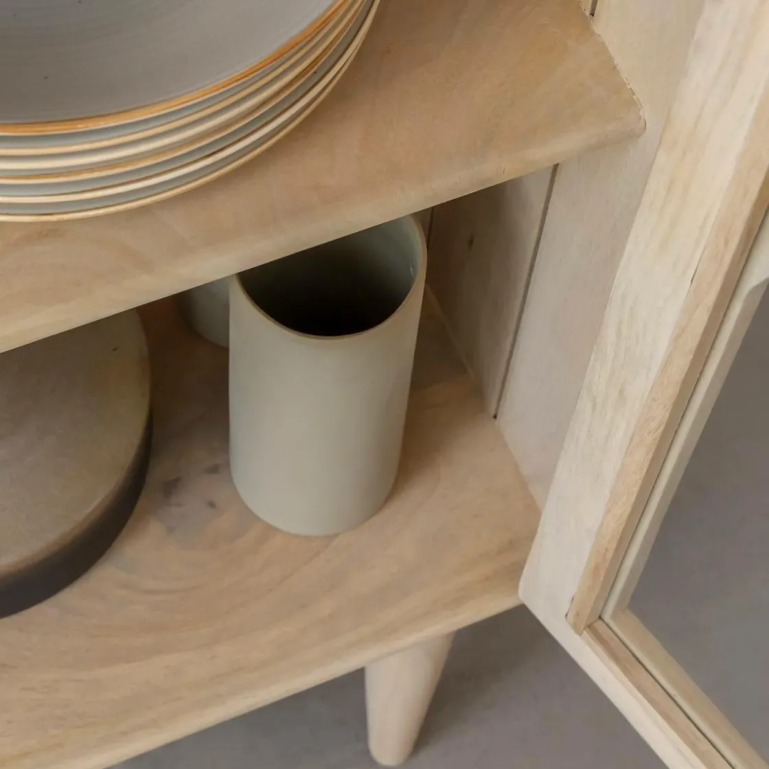 Made in Meubles Vitrine<Vitrine 2 portes en bois de manguier Lydia