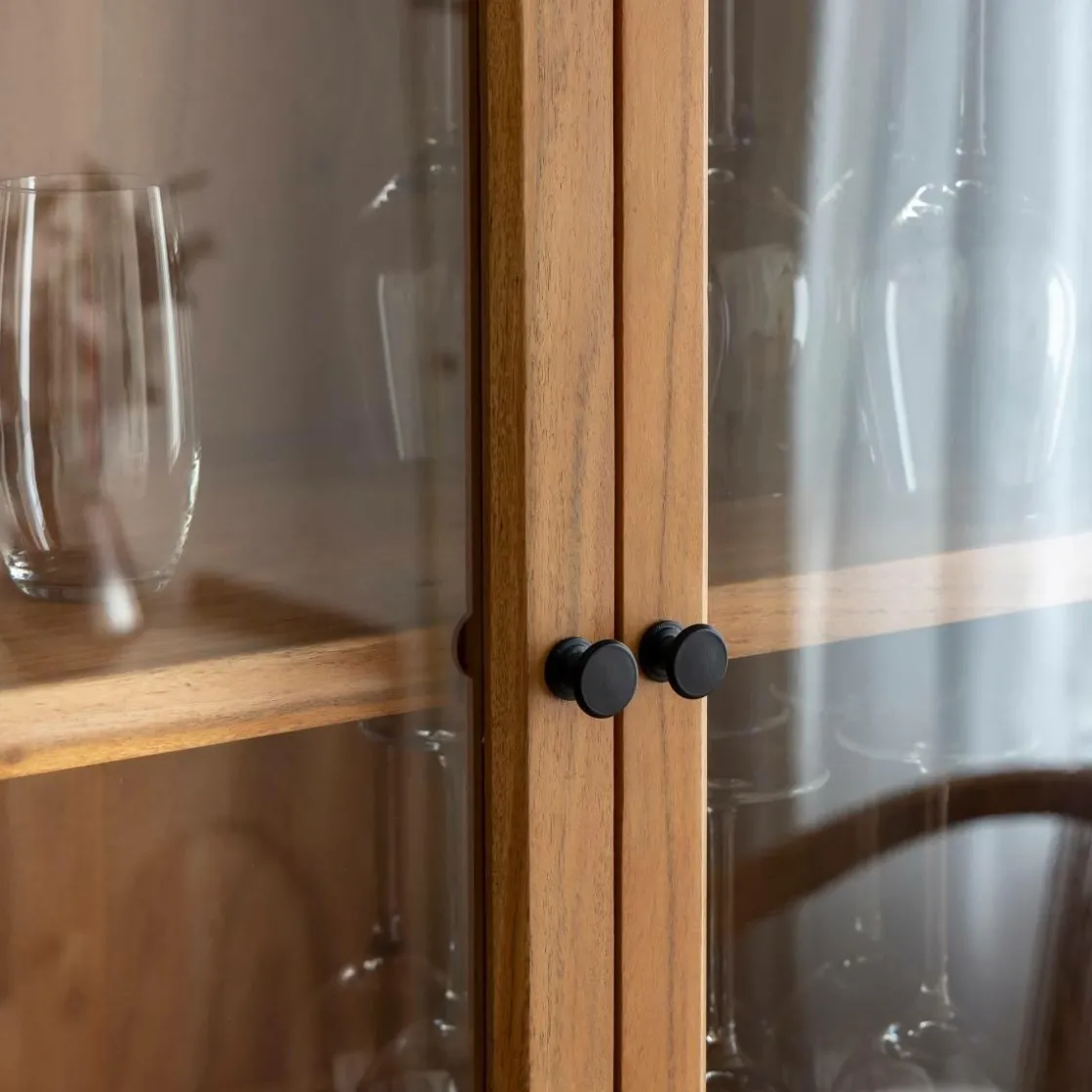 Made in Meubles Vitrine<Vitrine en bois d'acacia 4 portes Jo