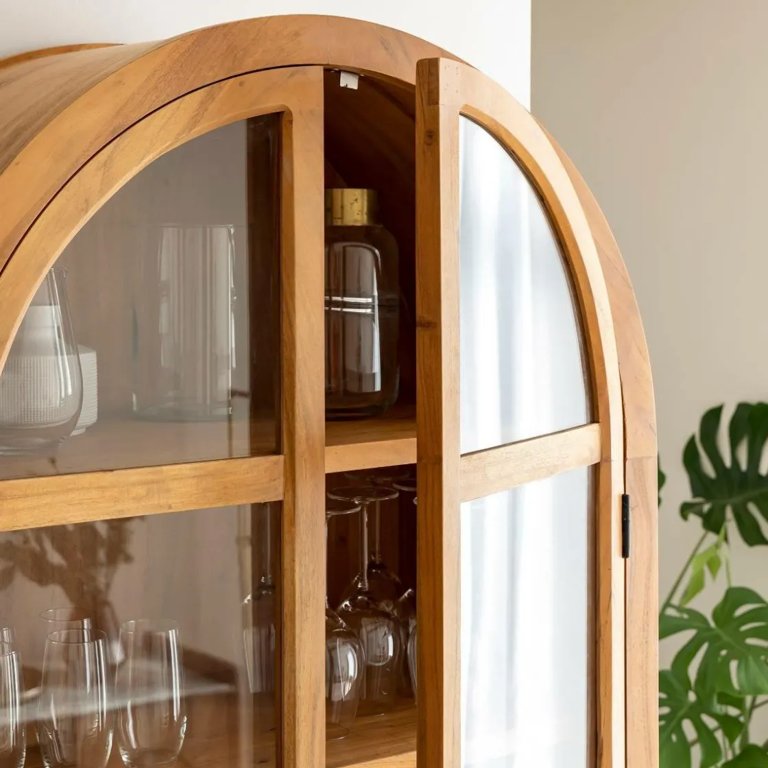 Made in Meubles Vitrine<Vitrine en bois d'acacia 4 portes Jo